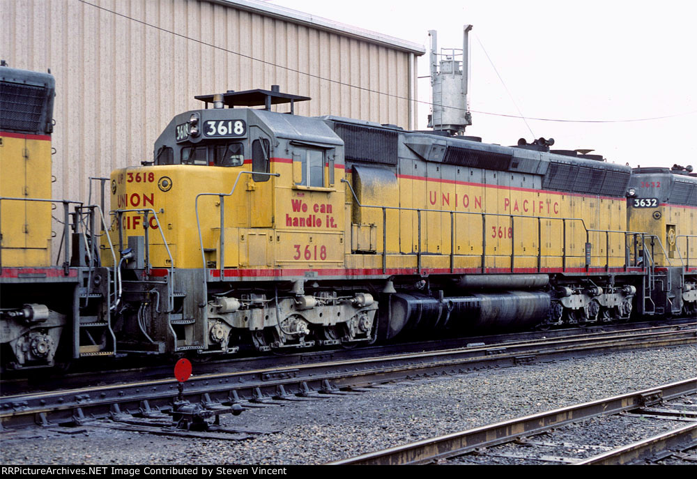 Union Pacific SD45 #3618 w Locotrol antenna.